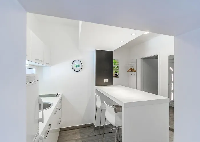 Vikendica In Near Pula