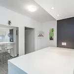 度假居 In Near