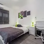 度假居 In Near